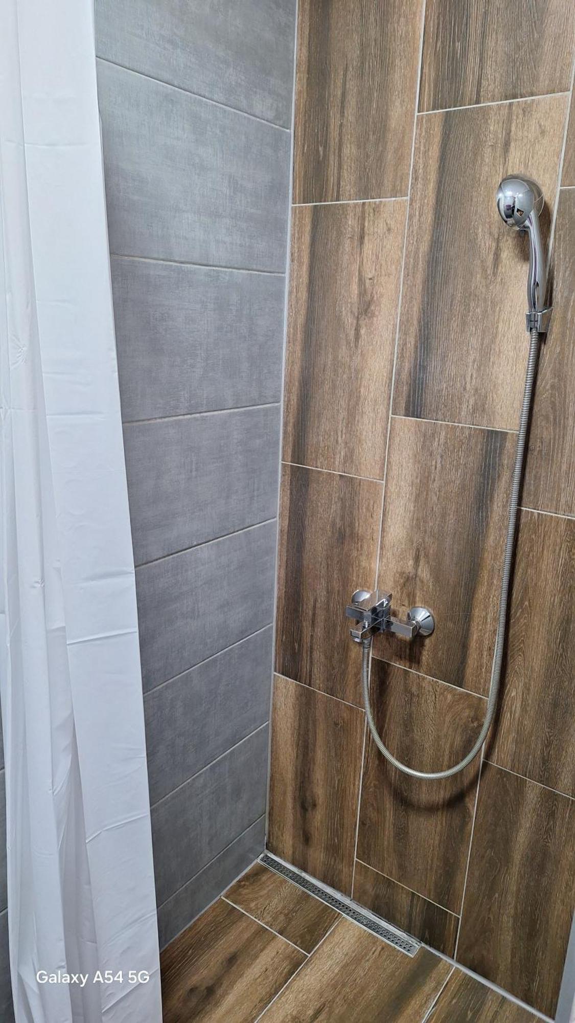 Stan Na Dan Dunja 2 Apartment Vrsac Luaran gambar
